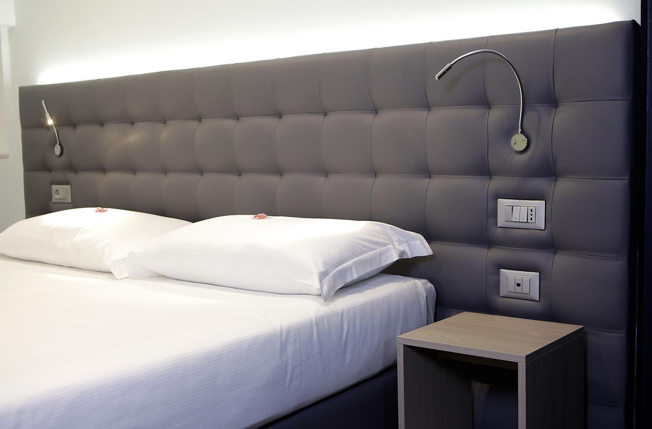 Hotel Carnia ヴェンゾーネ エクステリア 写真