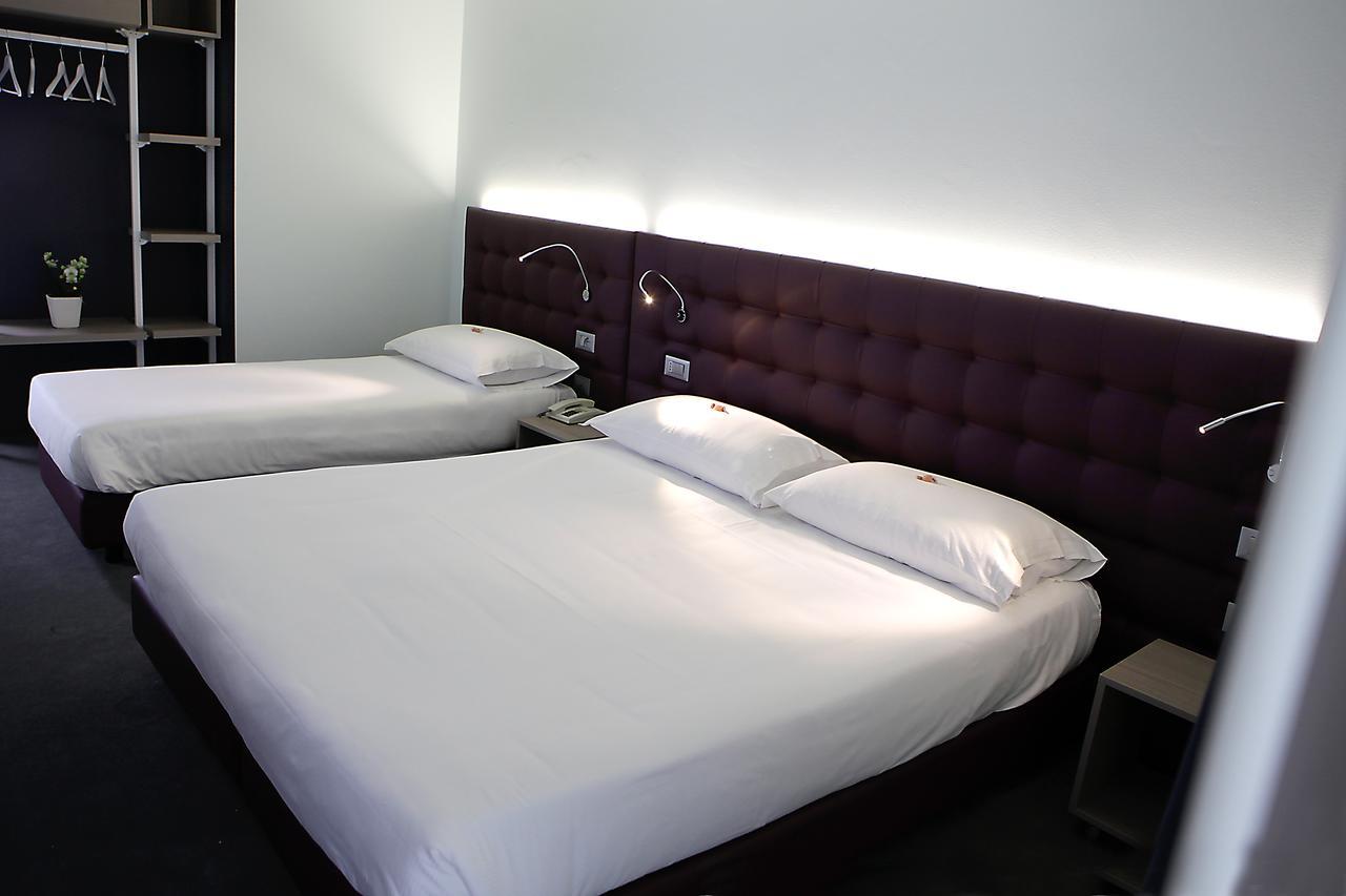 Hotel Carnia ヴェンゾーネ エクステリア 写真